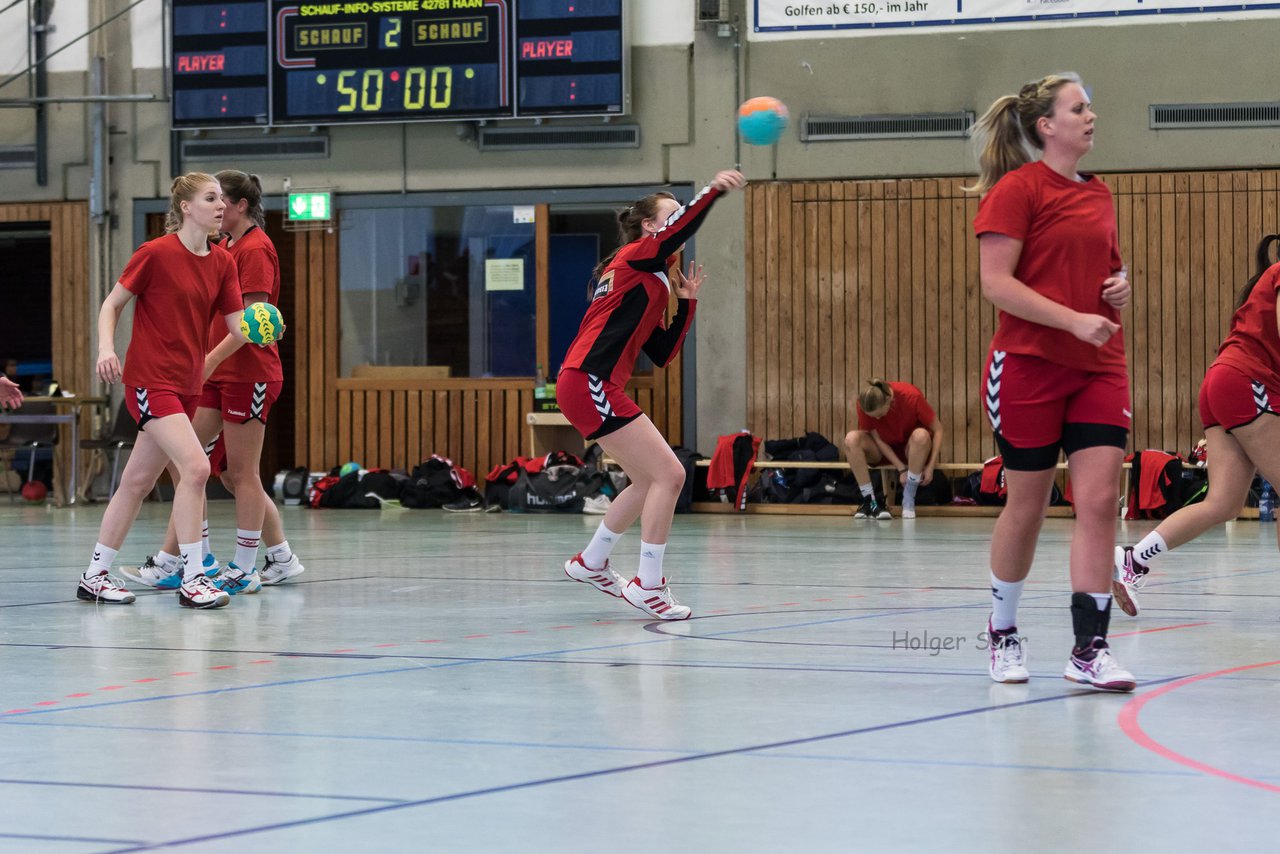 Bild 79 - Frauen Barmstedter TS - Buedelsdorfer TSV : Ergebnis: 26:12